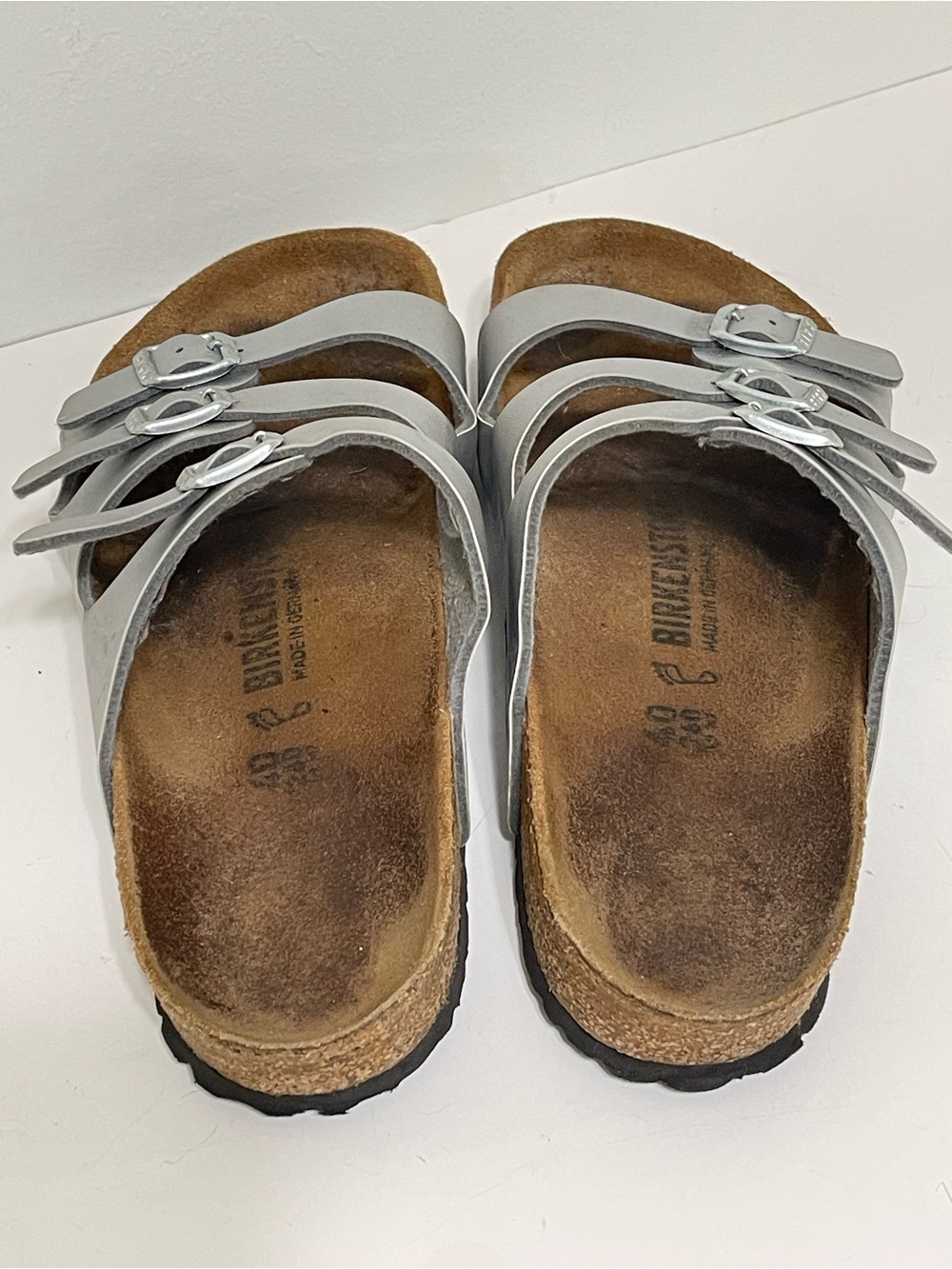 Birkenstock Florida Strappy Slide On Sandals Silver Metallic Suede Footbed Sz 40 - Picture 11 of 15